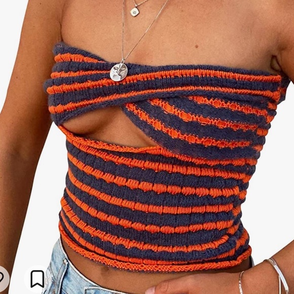 Sleeveless stripped top - Picture 1 of 4